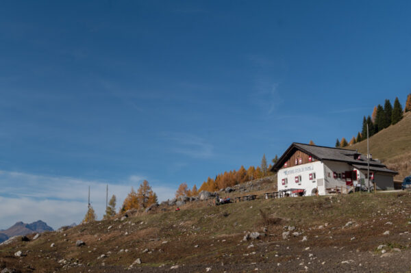 Rifugio città di Fiume al lago di Federa